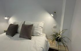 Anastasios' Artwork Apartment